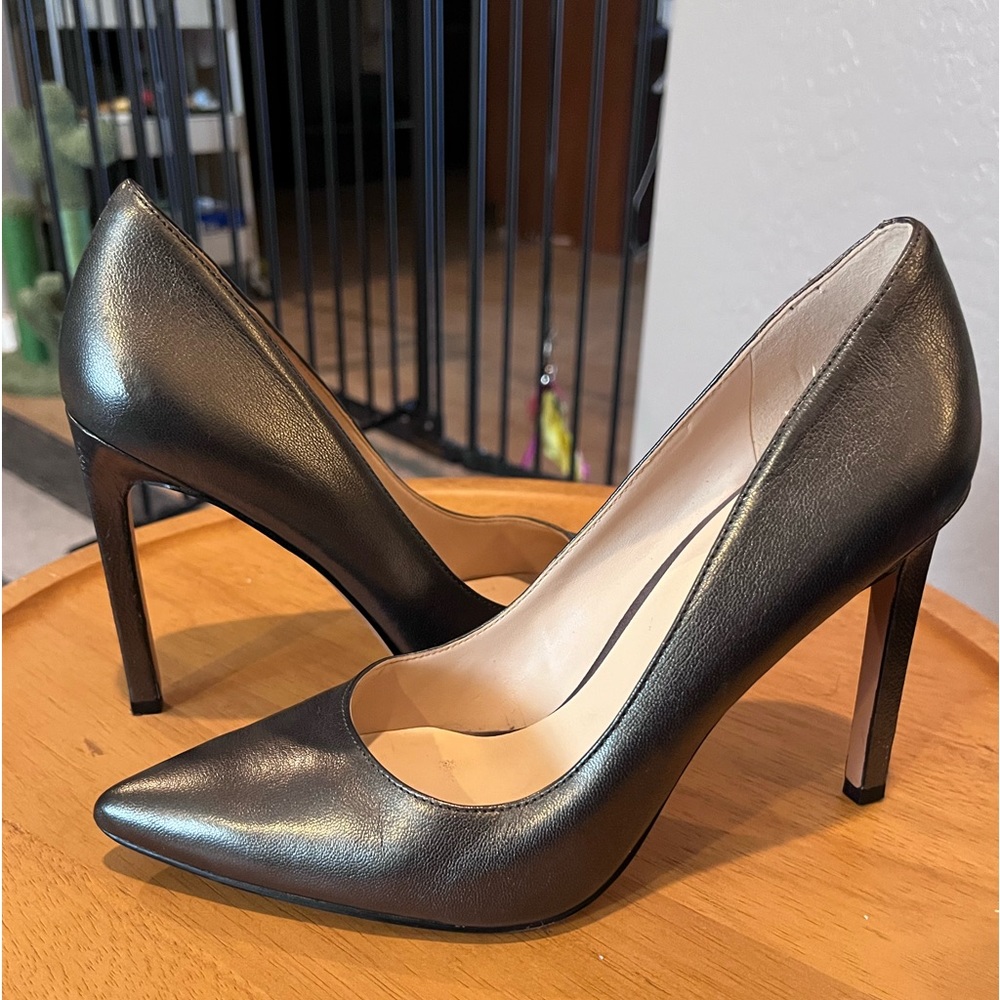 Nine West Tatiana pewter pump